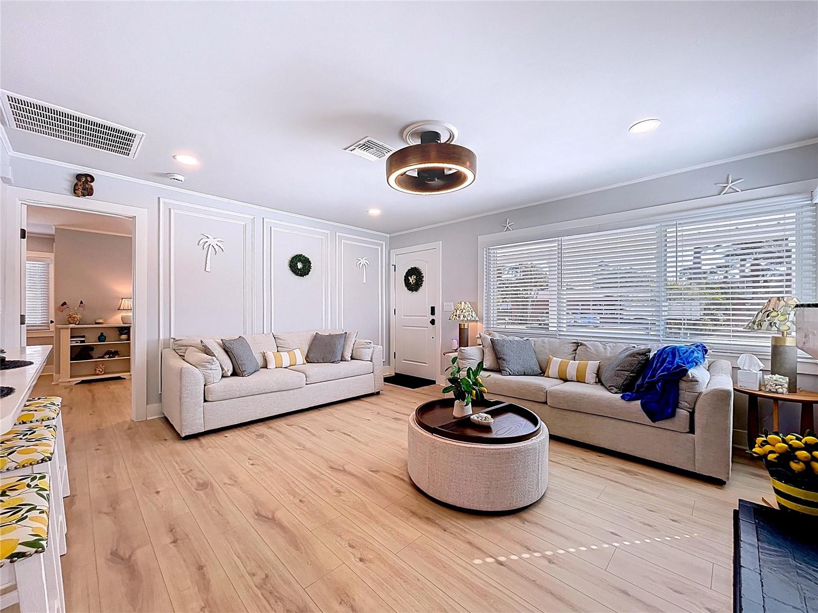 Listing photo id 8 for 220 40th Avenue