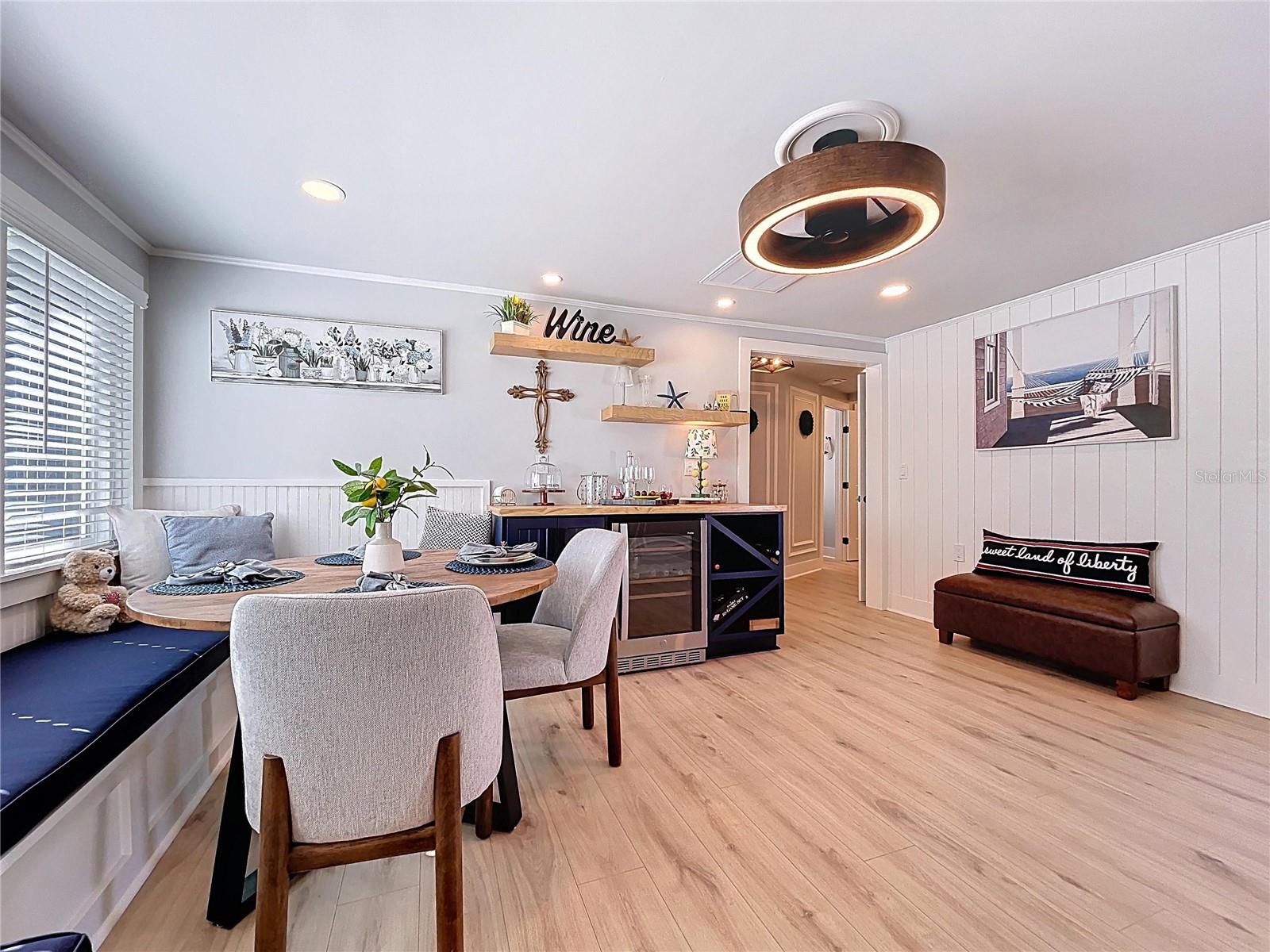 Listing photo id 23 for 220 40th Avenue