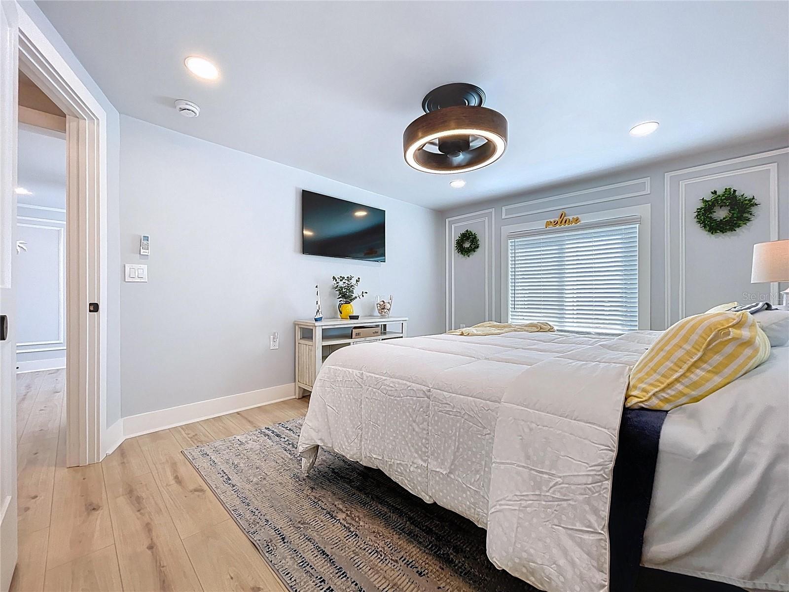 Listing photo id 24 for 220 40th Avenue