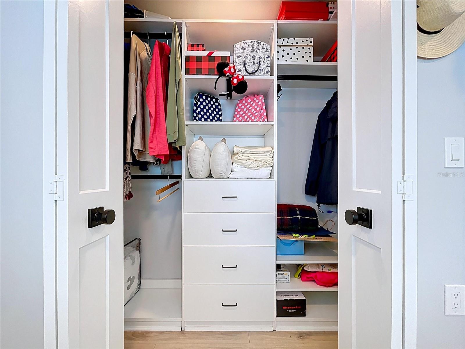 Listing photo id 27 for 220 40th Avenue