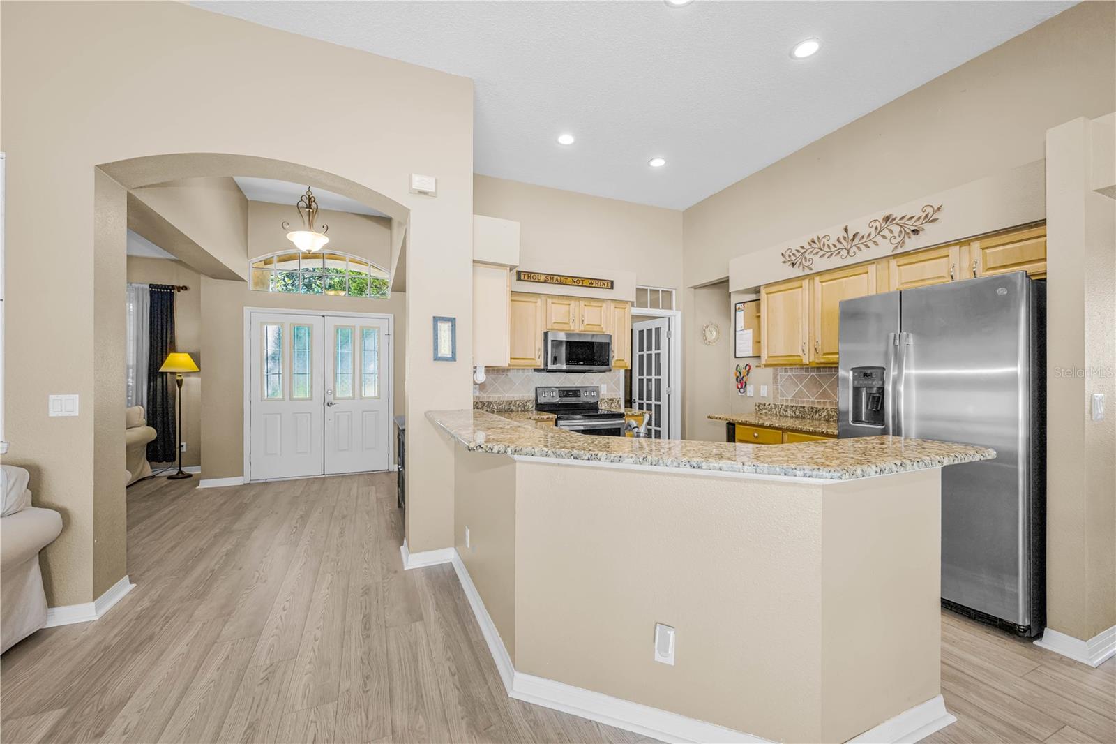 Listing photo id 12 for 2225 Longmore Circle