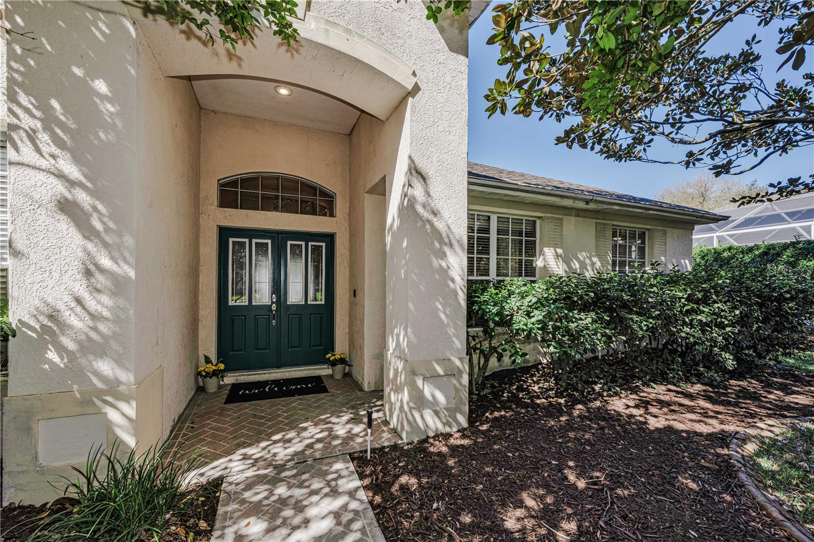 Listing photo id 1 for 2225 Longmore Circle