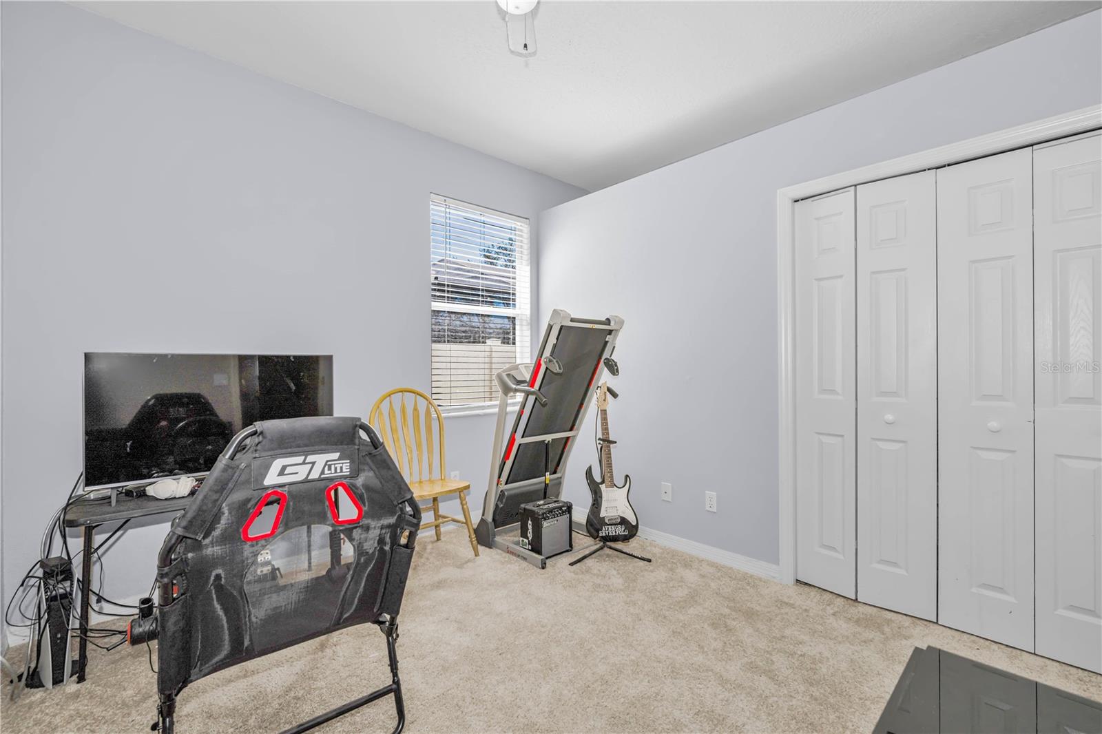 Listing photo id 28 for 2225 Longmore Circle