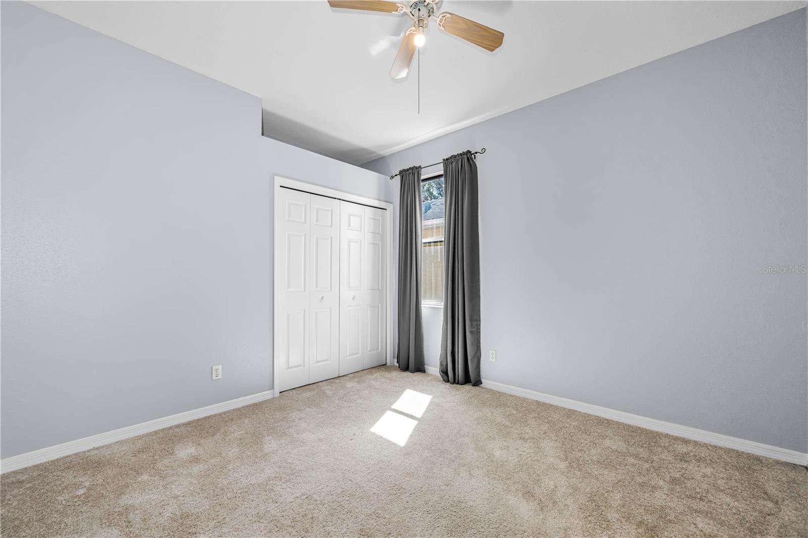 Listing photo id 30 for 2225 Longmore Circle