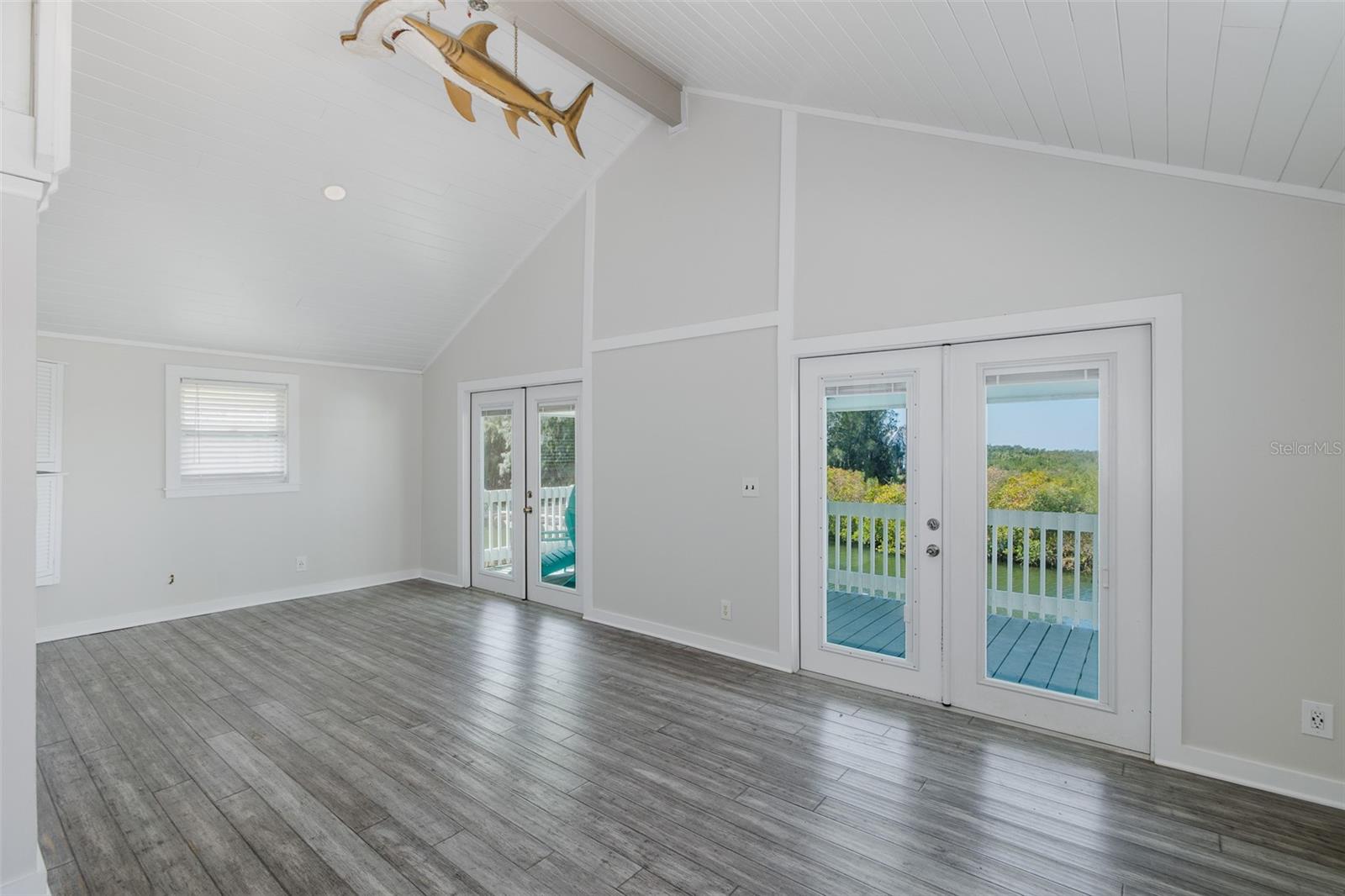 Image 14 of 70 For 14405 Birch Street