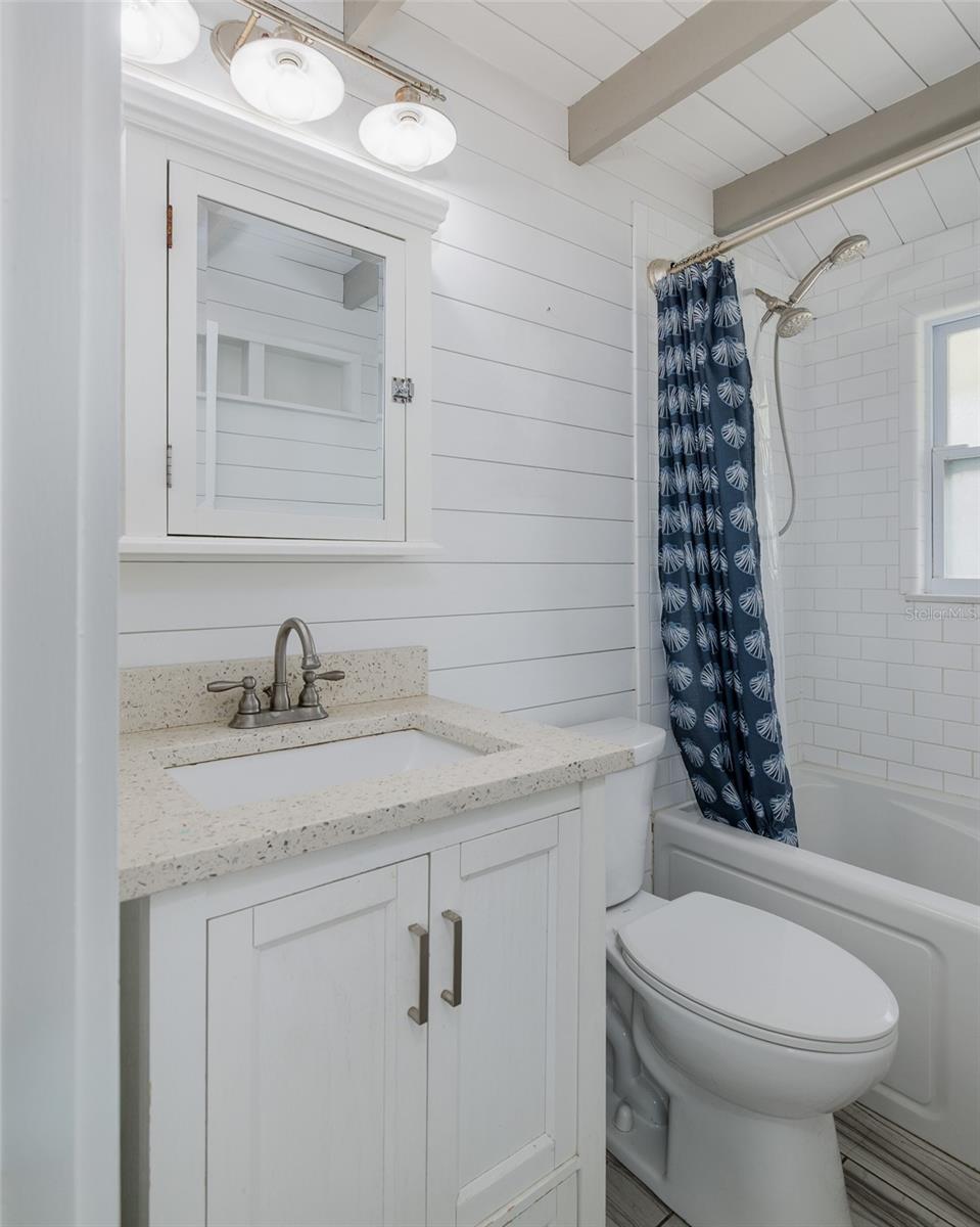 Image 30 of 70 For 14405 Birch Street