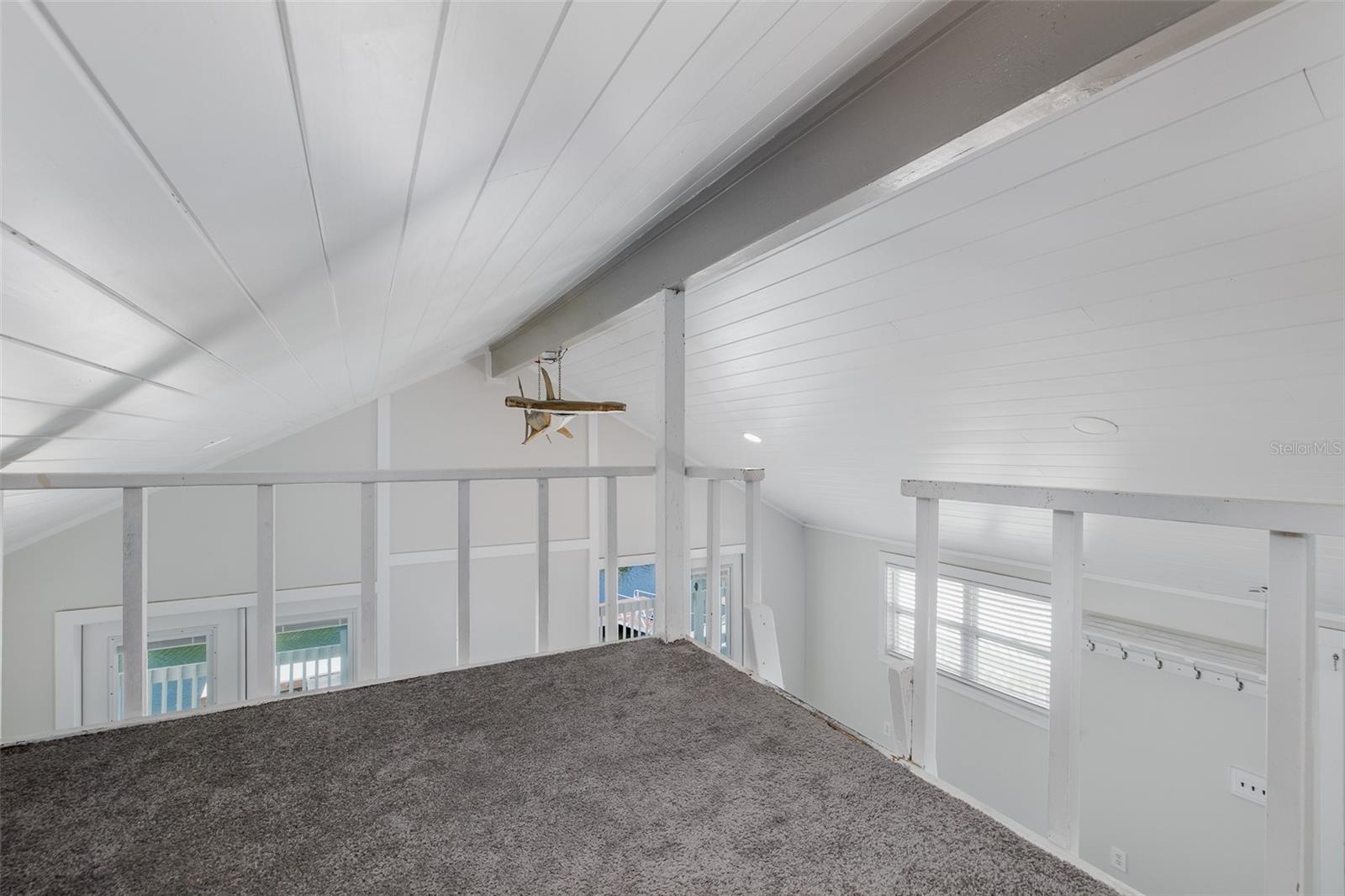 Image 36 of 70 For 14405 Birch Street