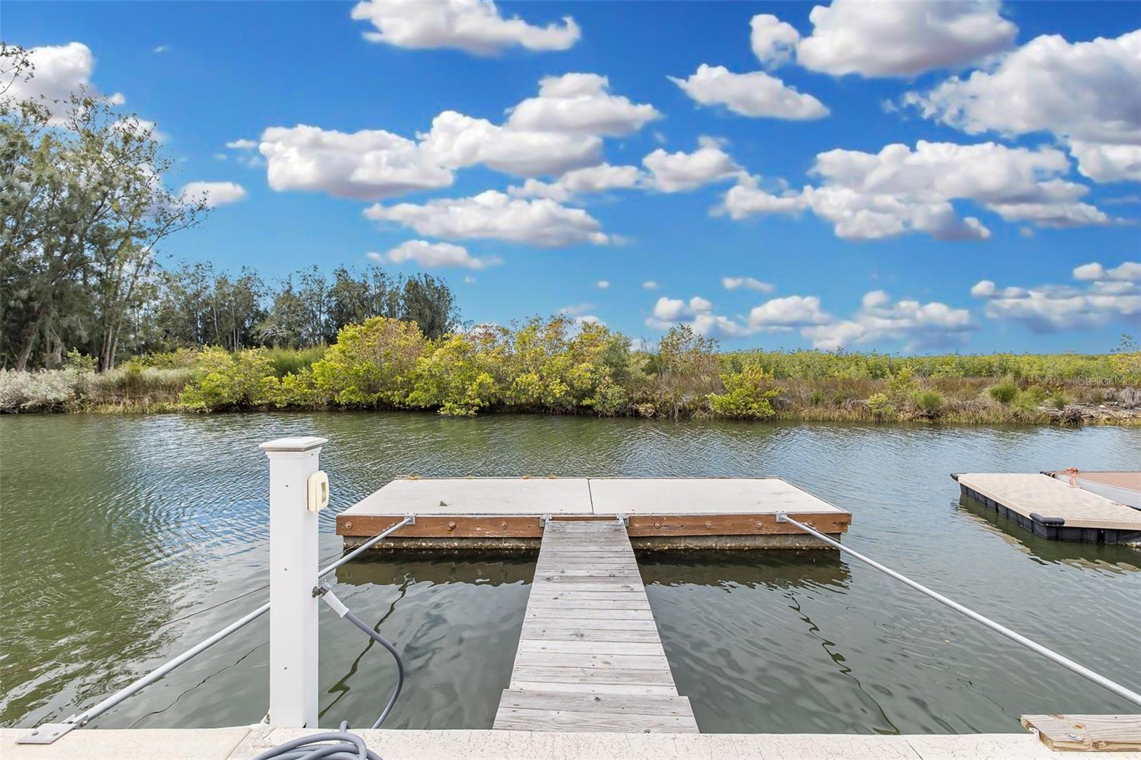 Image 48 of 70 For 14405 Birch Street