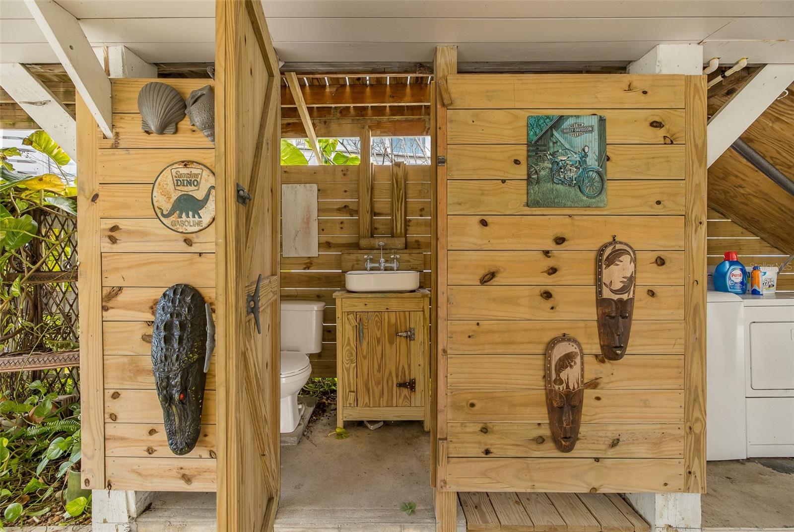 Image 54 of 70 For 14405 Birch Street