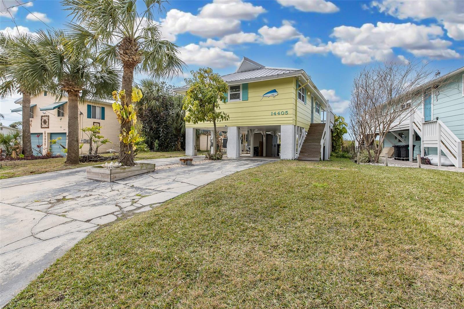 Image 62 of 70 For 14405 Birch Street