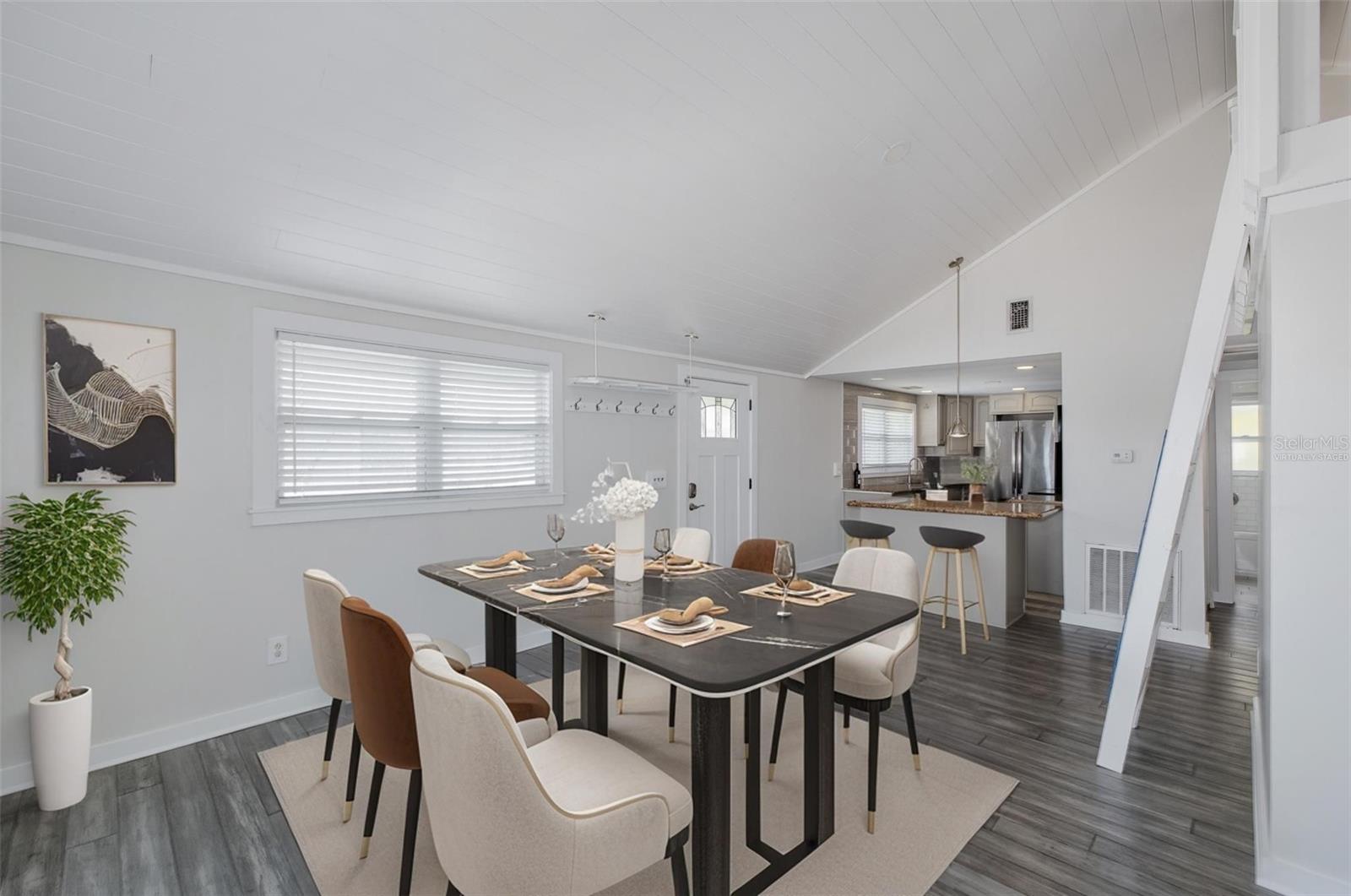 Image 8 of 70 For 14405 Birch Street