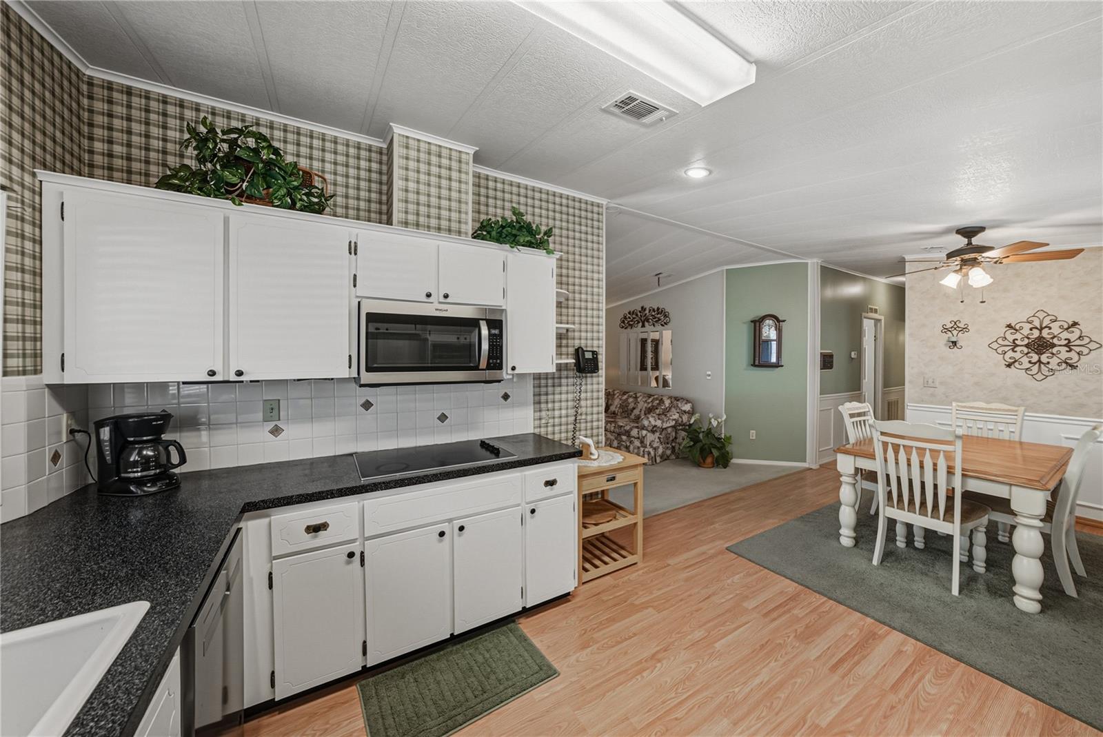 Image 21 of 49 For 3838 Chah Drive