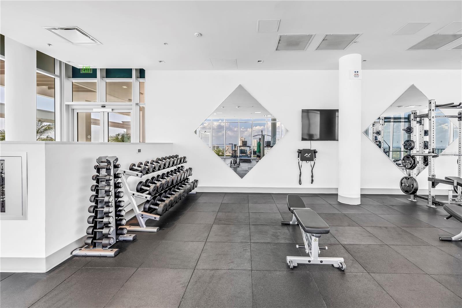 Listing photo id 38 for 777 3rd Avenue N 1205