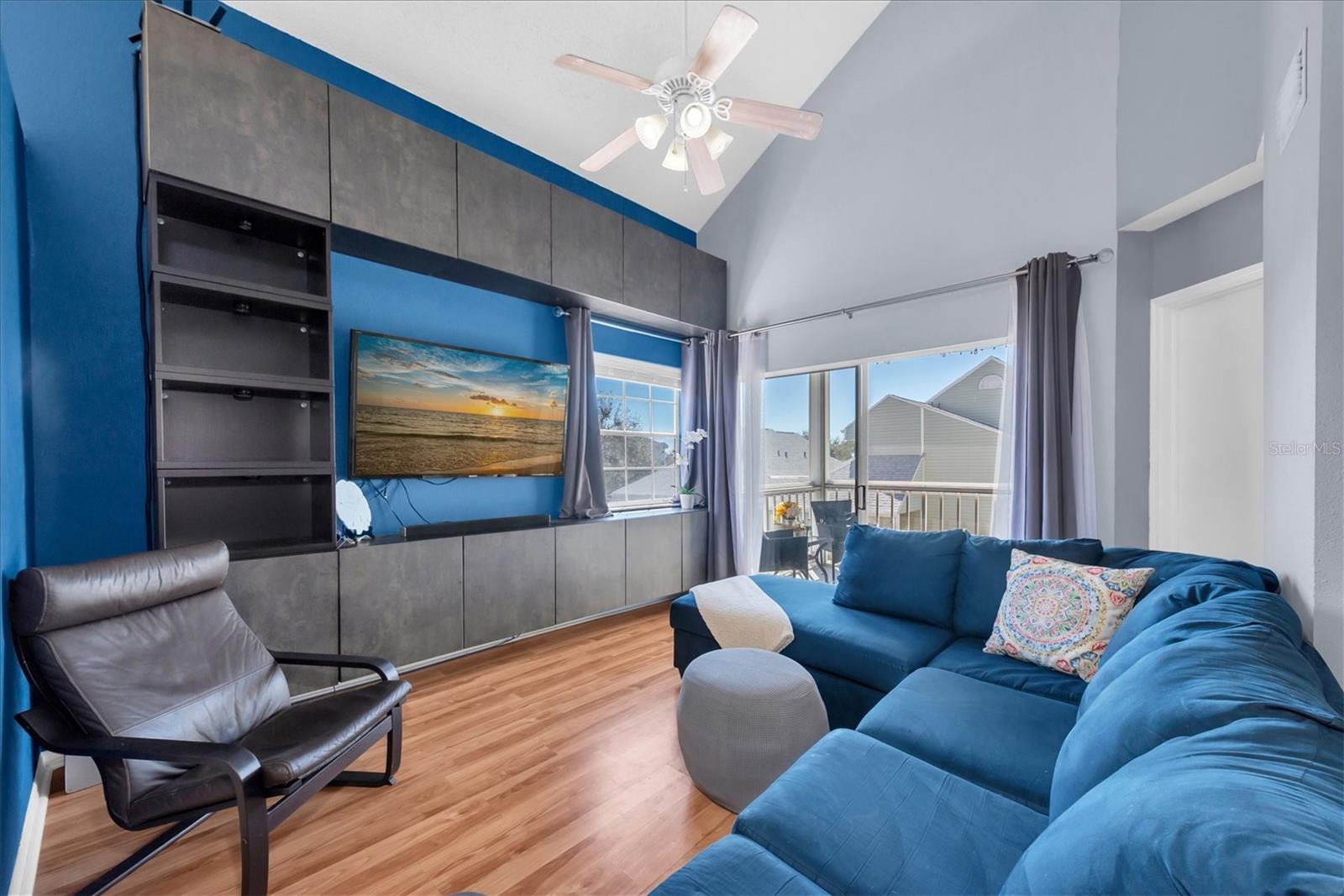 Image 3 of 48 For 6931 Stones Throw Circle N 5302