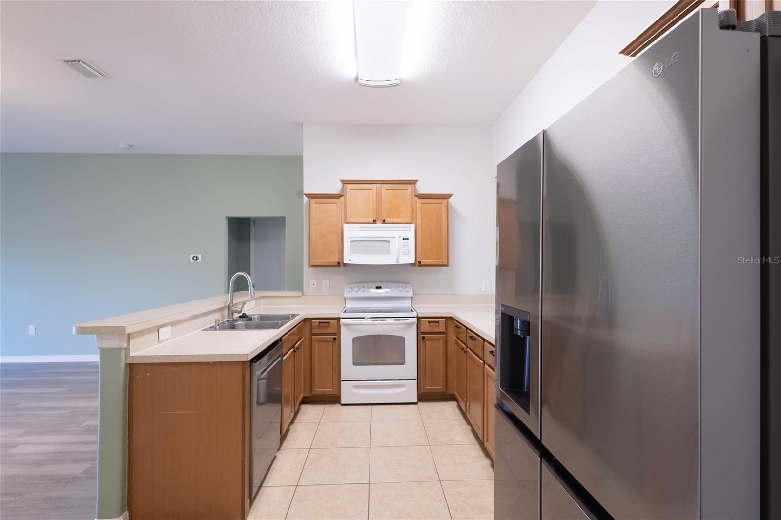 Image 10 of 40 For 8022 Alamosa Wood Avenue