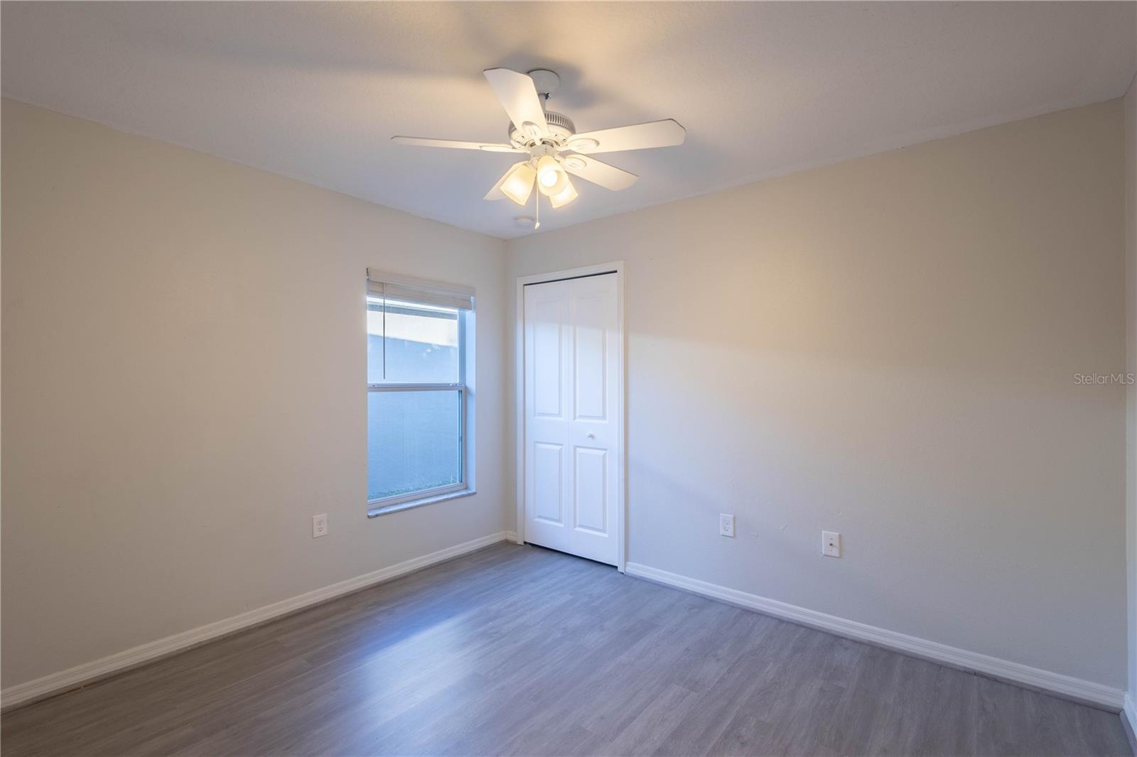 Image 26 of 40 For 8022 Alamosa Wood Avenue