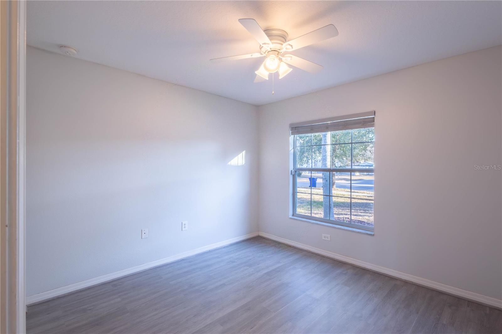 Image 28 of 40 For 8022 Alamosa Wood Avenue