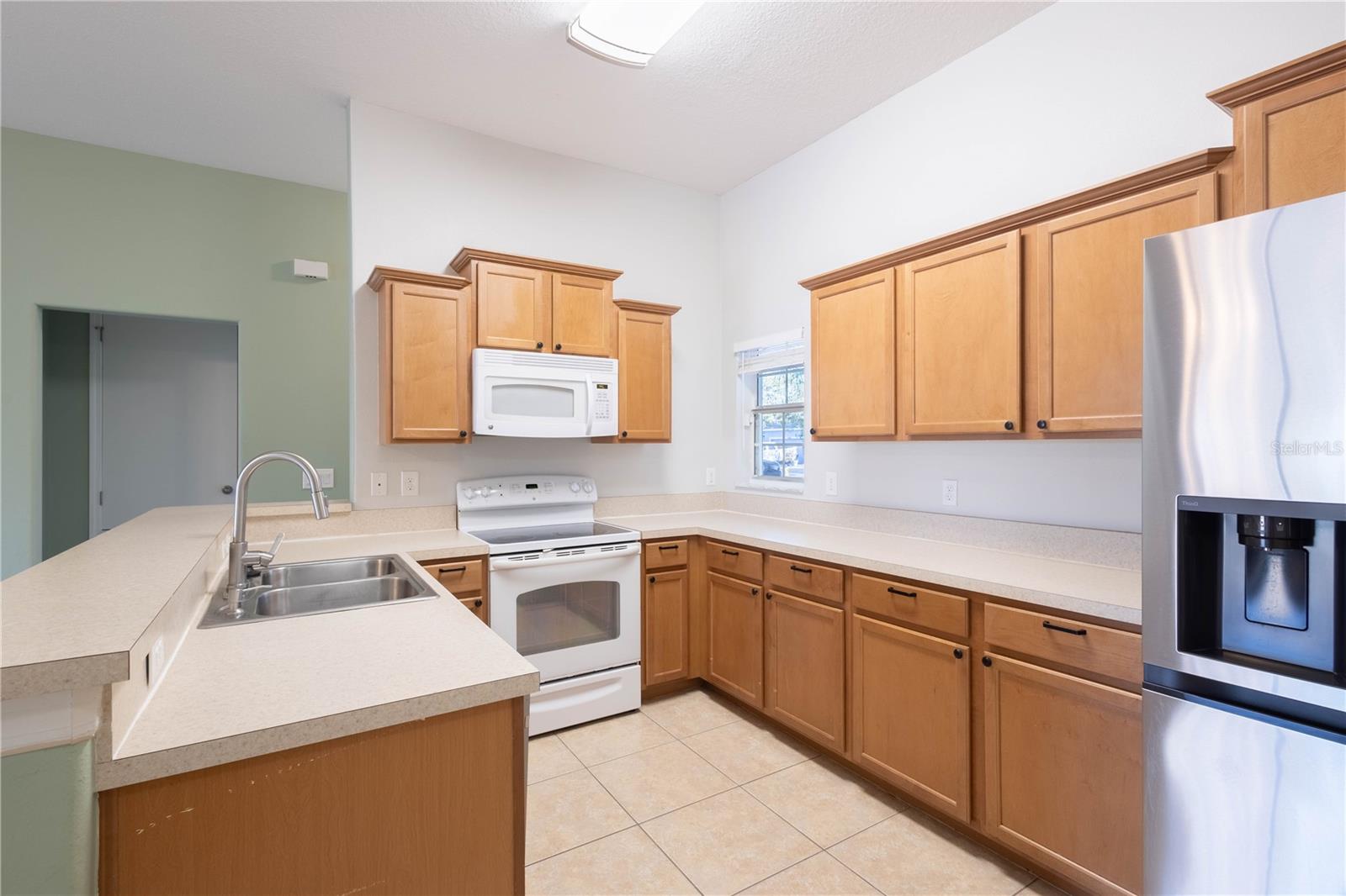 Image 7 of 40 For 8022 Alamosa Wood Avenue