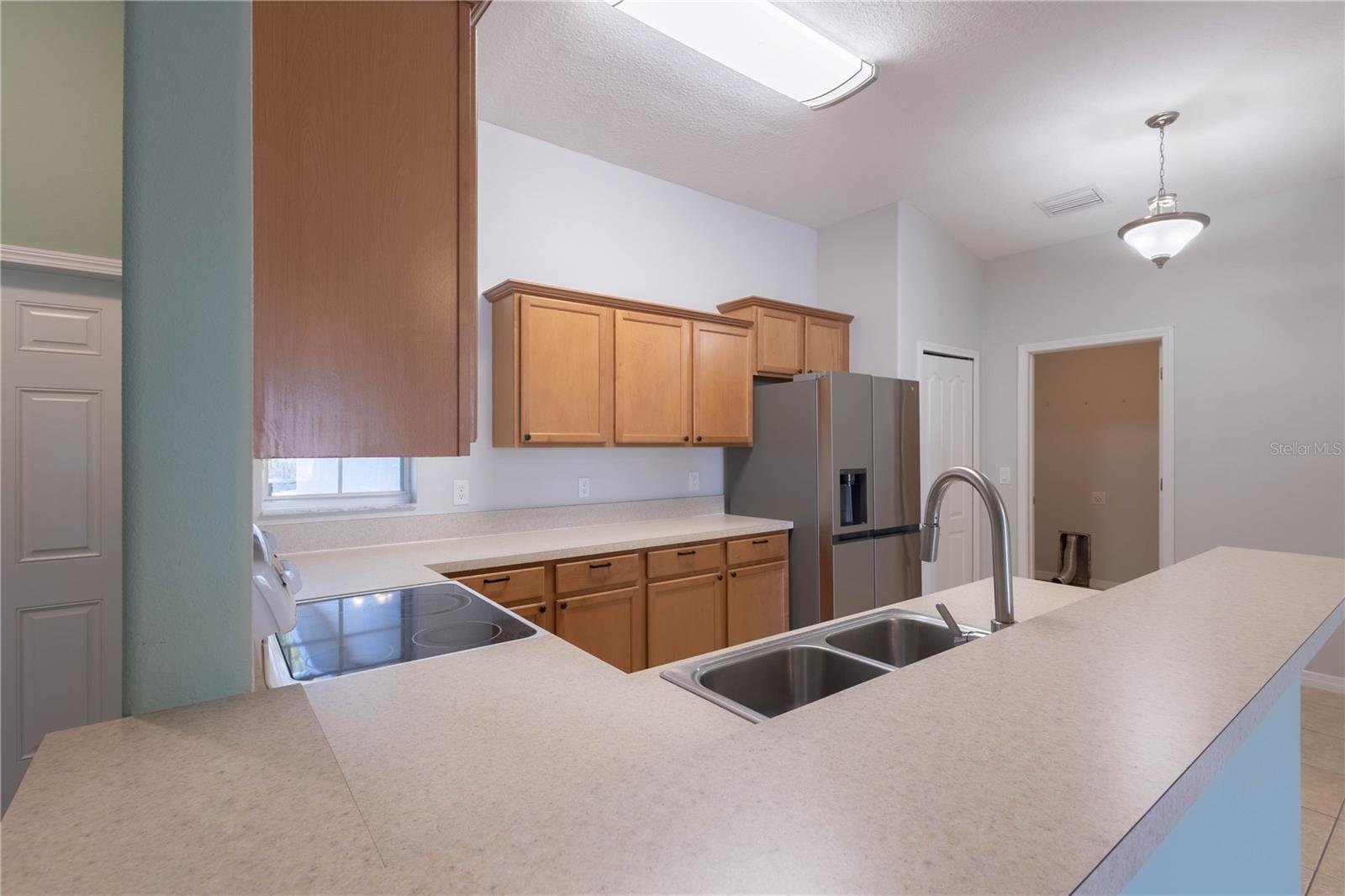 Image 9 of 40 For 8022 Alamosa Wood Avenue