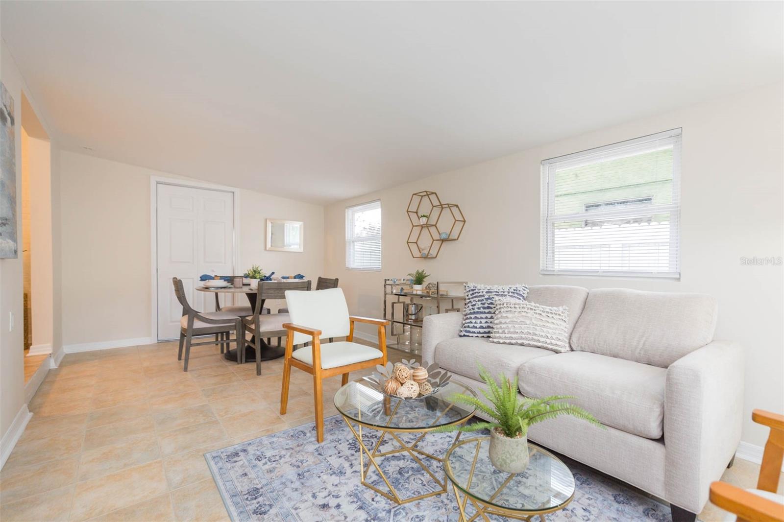 Image 16 of 36 For 1235 Palm Street