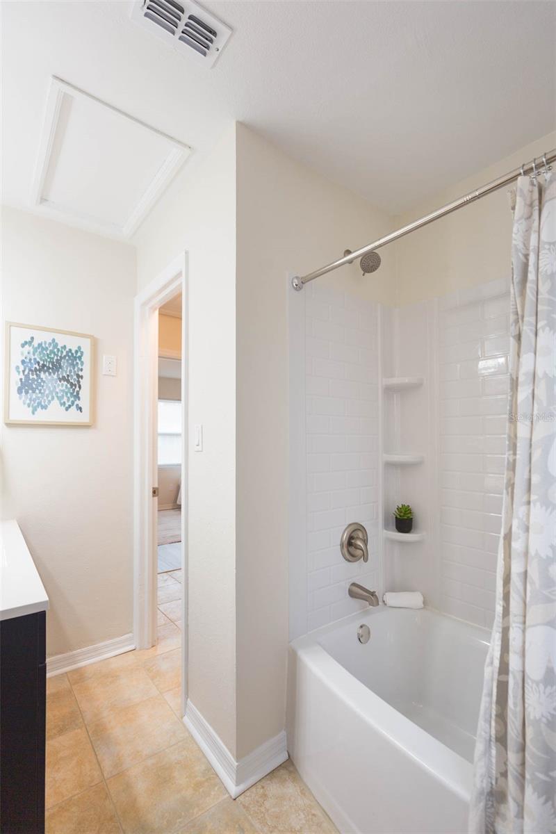 Image 26 of 36 For 1235 Palm Street