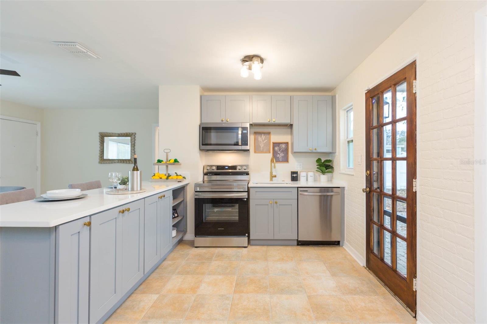 Image 9 of 36 For 1235 Palm Street