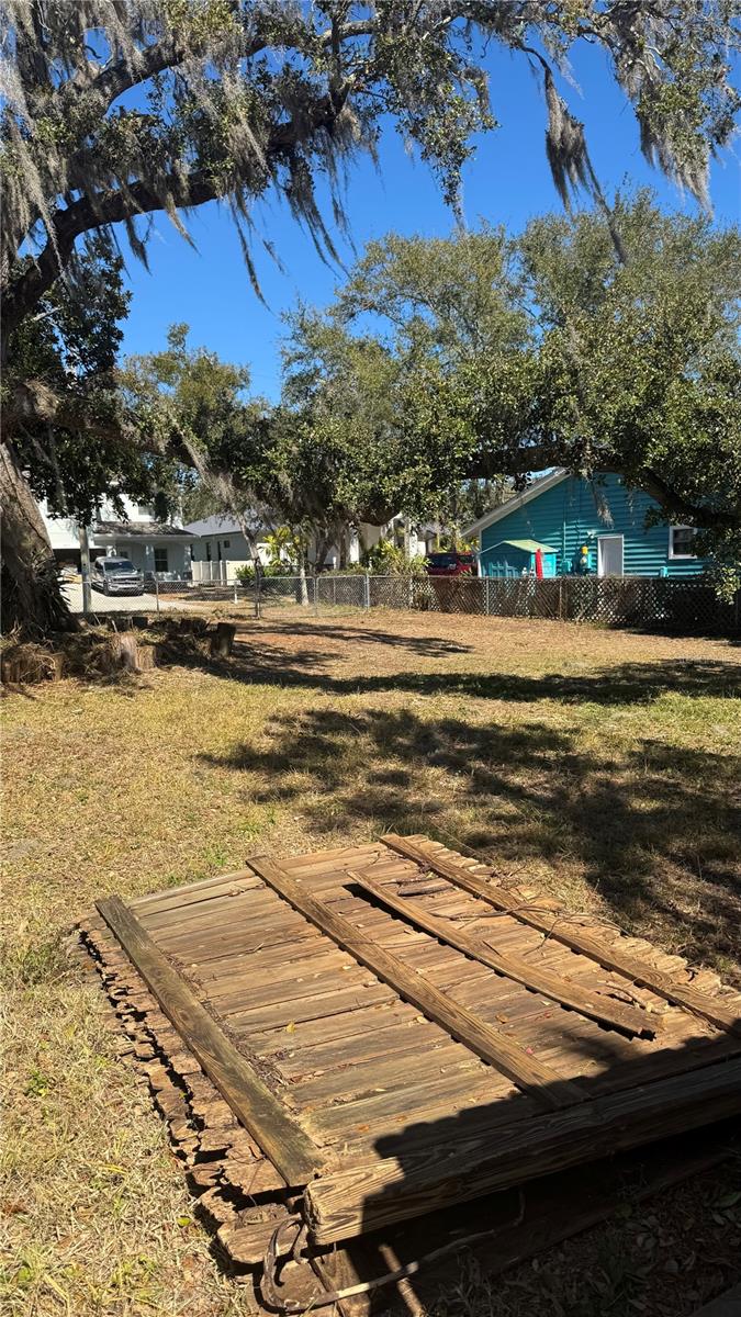 Image 8 of 9 For 5 St S 