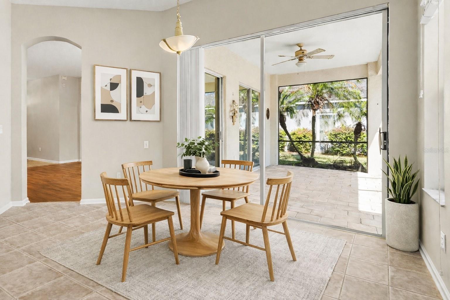 Image 4 of 14 For 26000 Risen Star Drive