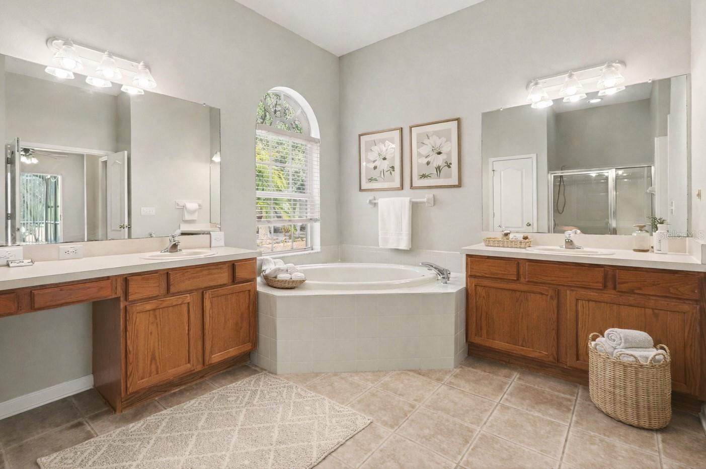 Image 7 of 14 For 26000 Risen Star Drive