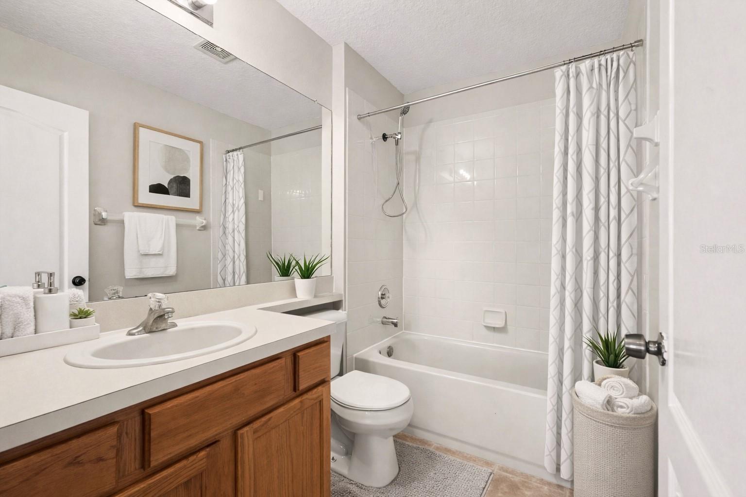 Image 9 of 14 For 26000 Risen Star Drive