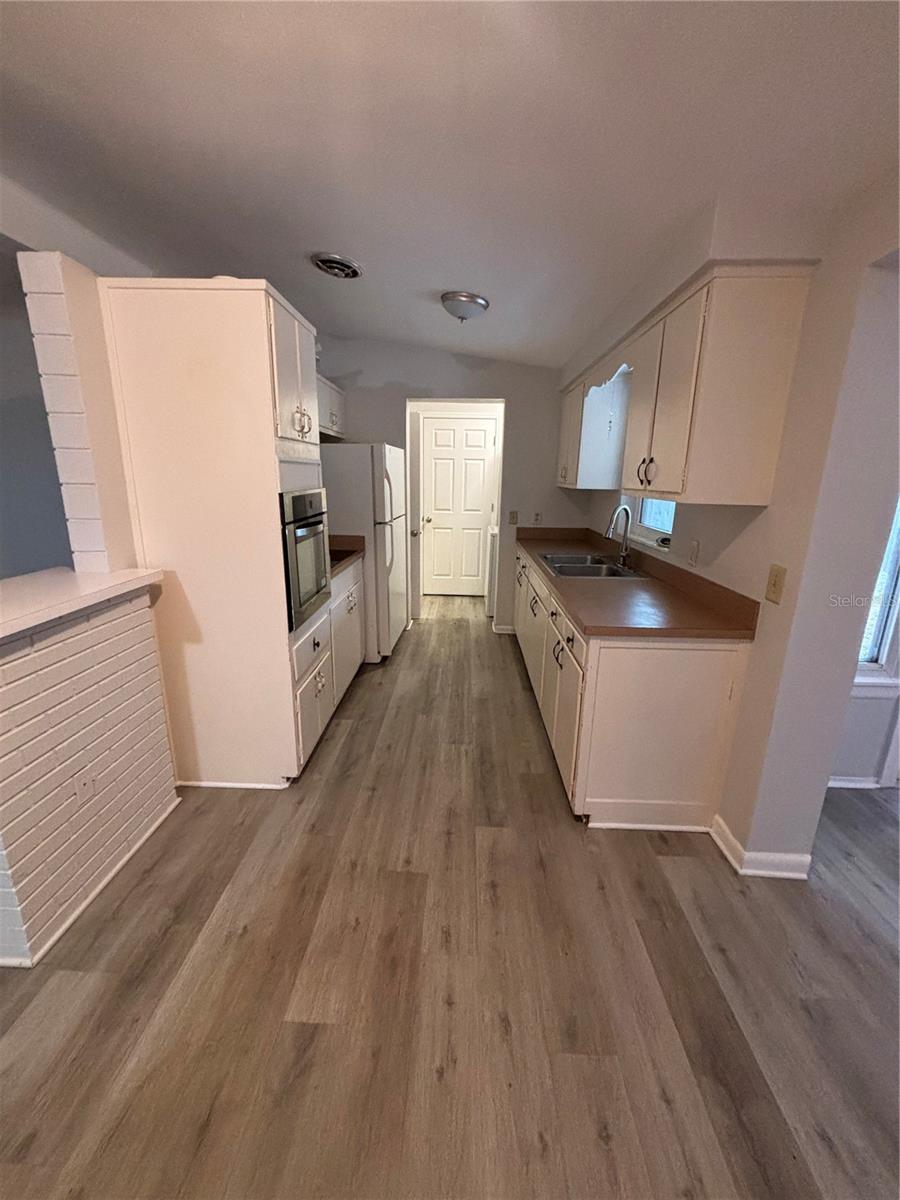 Image 5 of 16 For 1543 Belleair Road