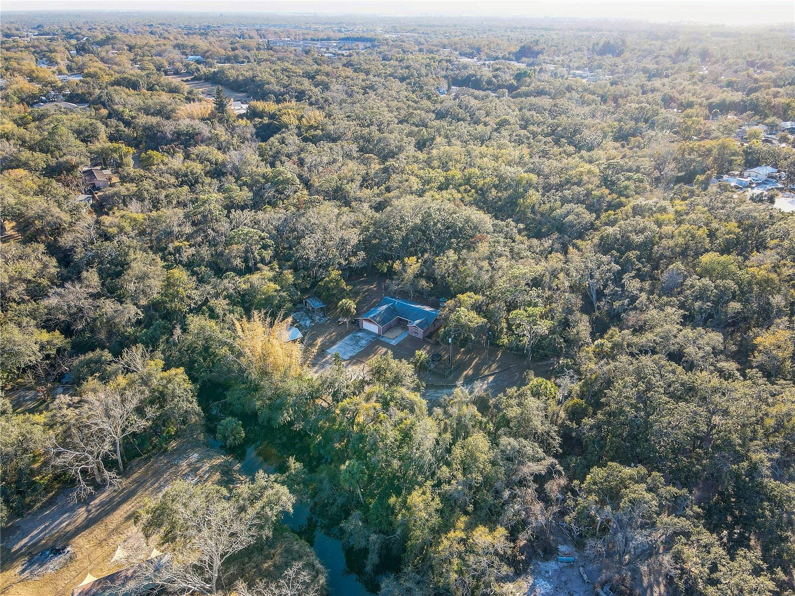 Listing photo id 27 for 8849 Richmond Street