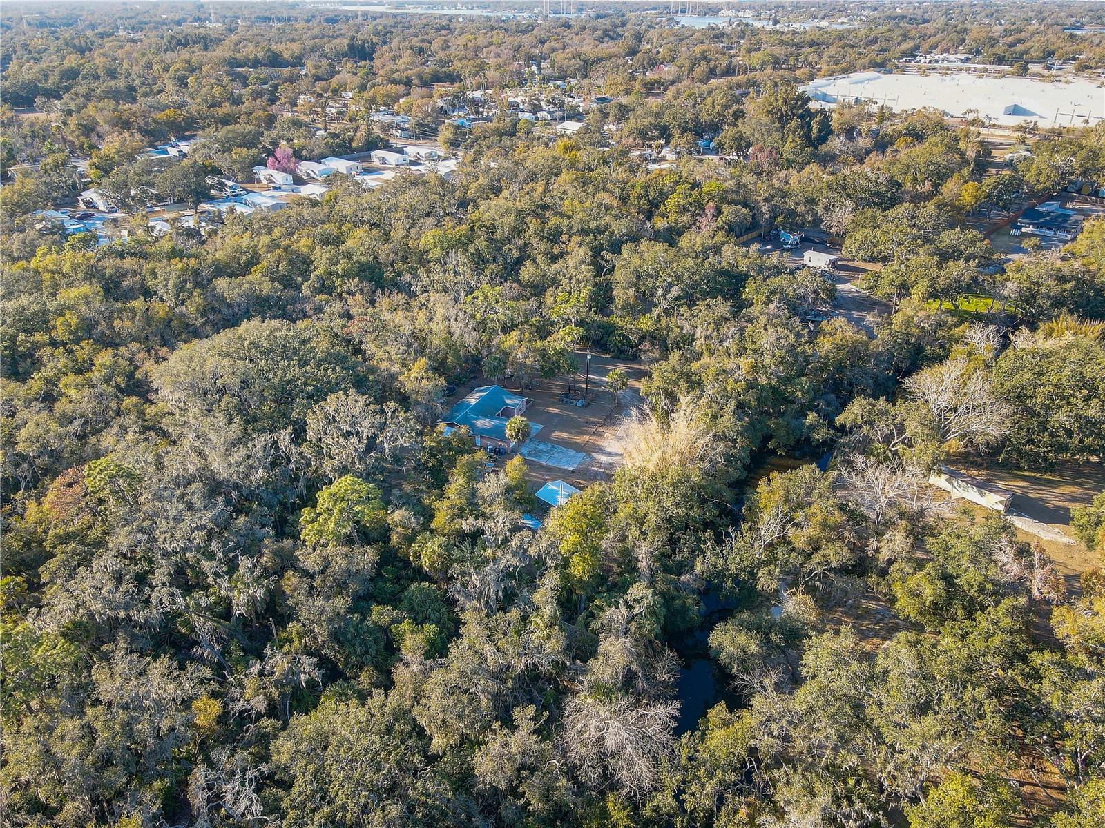 Listing photo id 32 for 8849 Richmond Street