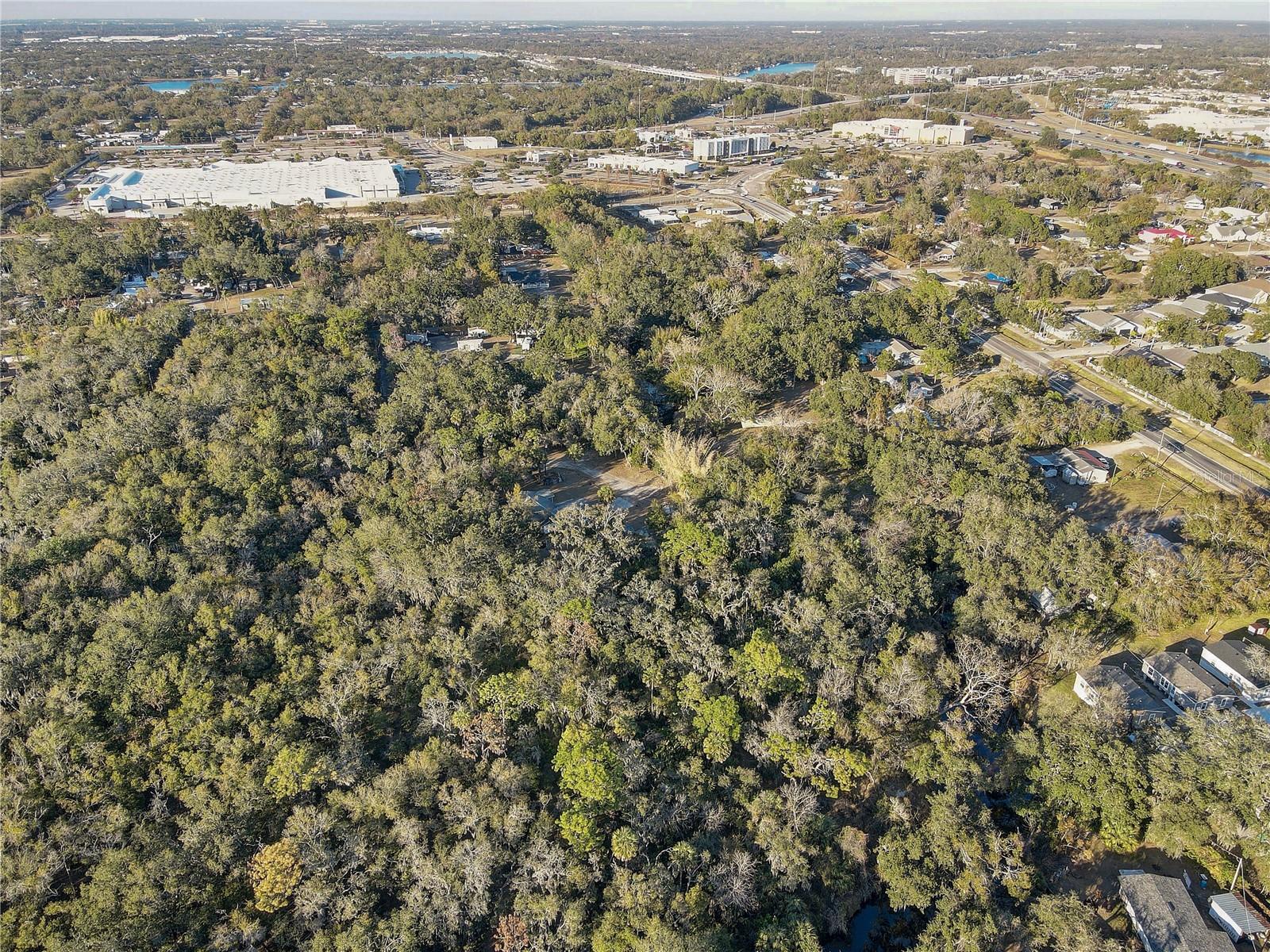 Listing photo id 33 for 8849 Richmond Street