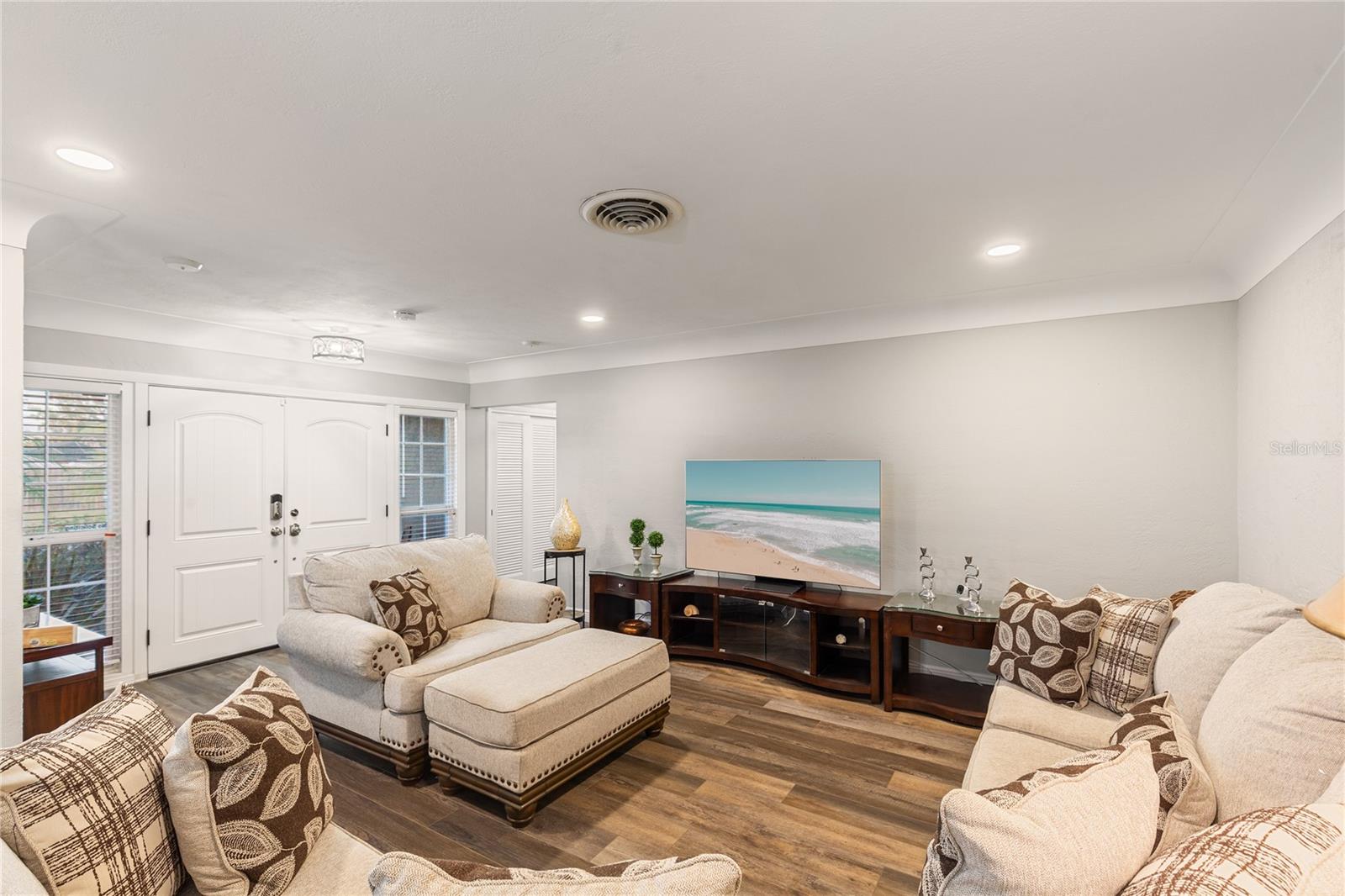 Image 4 of 44 For 1832 69th Avenue S