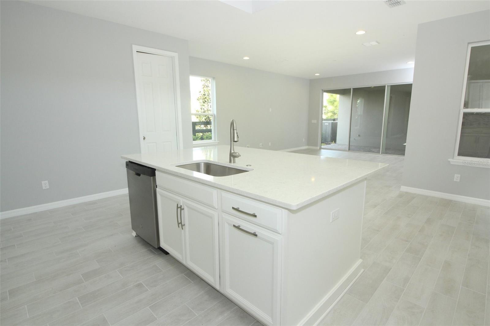 Image 8 of 23 For 5166 Goldfinch Drive