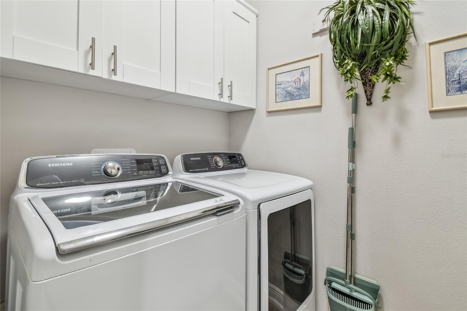 Image 38 of 51 For 17 Franklin Court S C