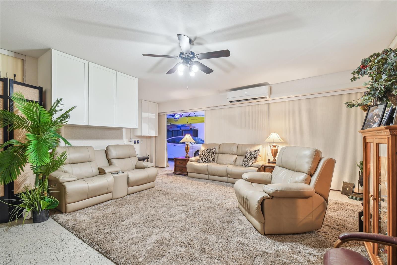 Image 42 of 51 For 17 Franklin Court S C