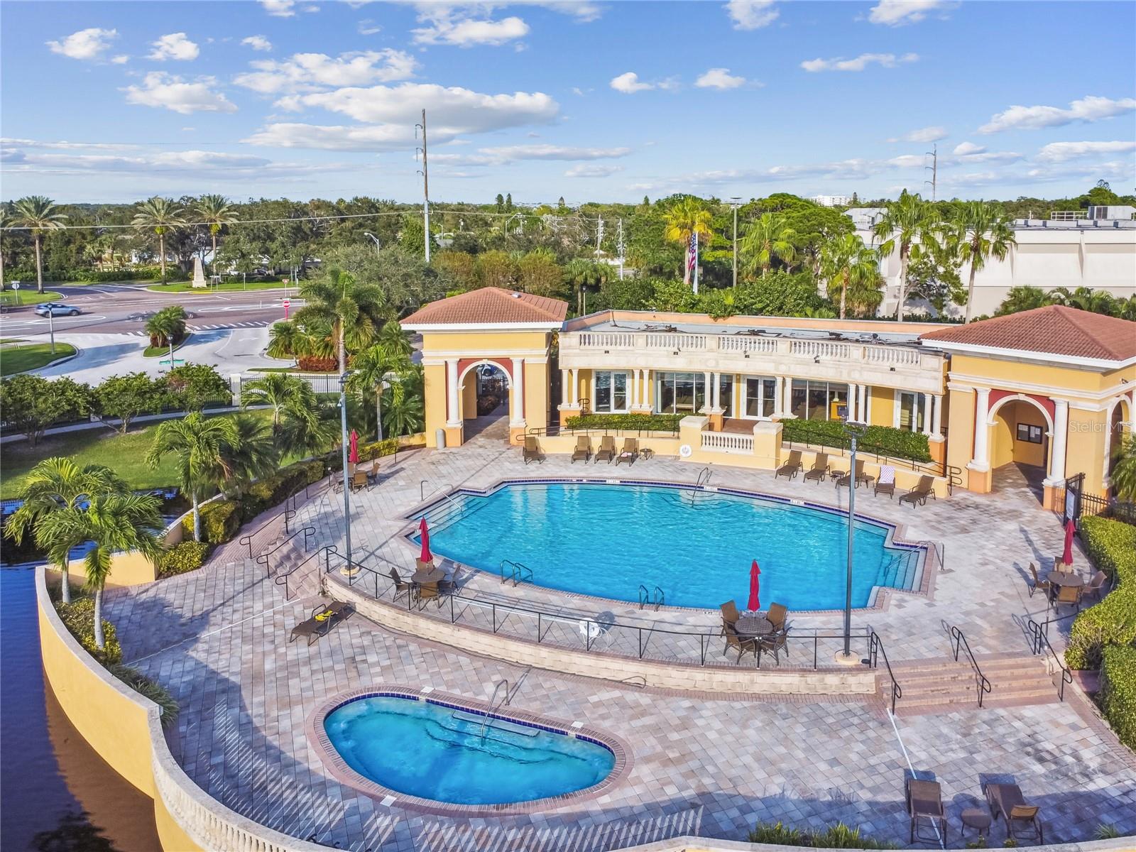 Image 48 of 51 For 17 Franklin Court S C