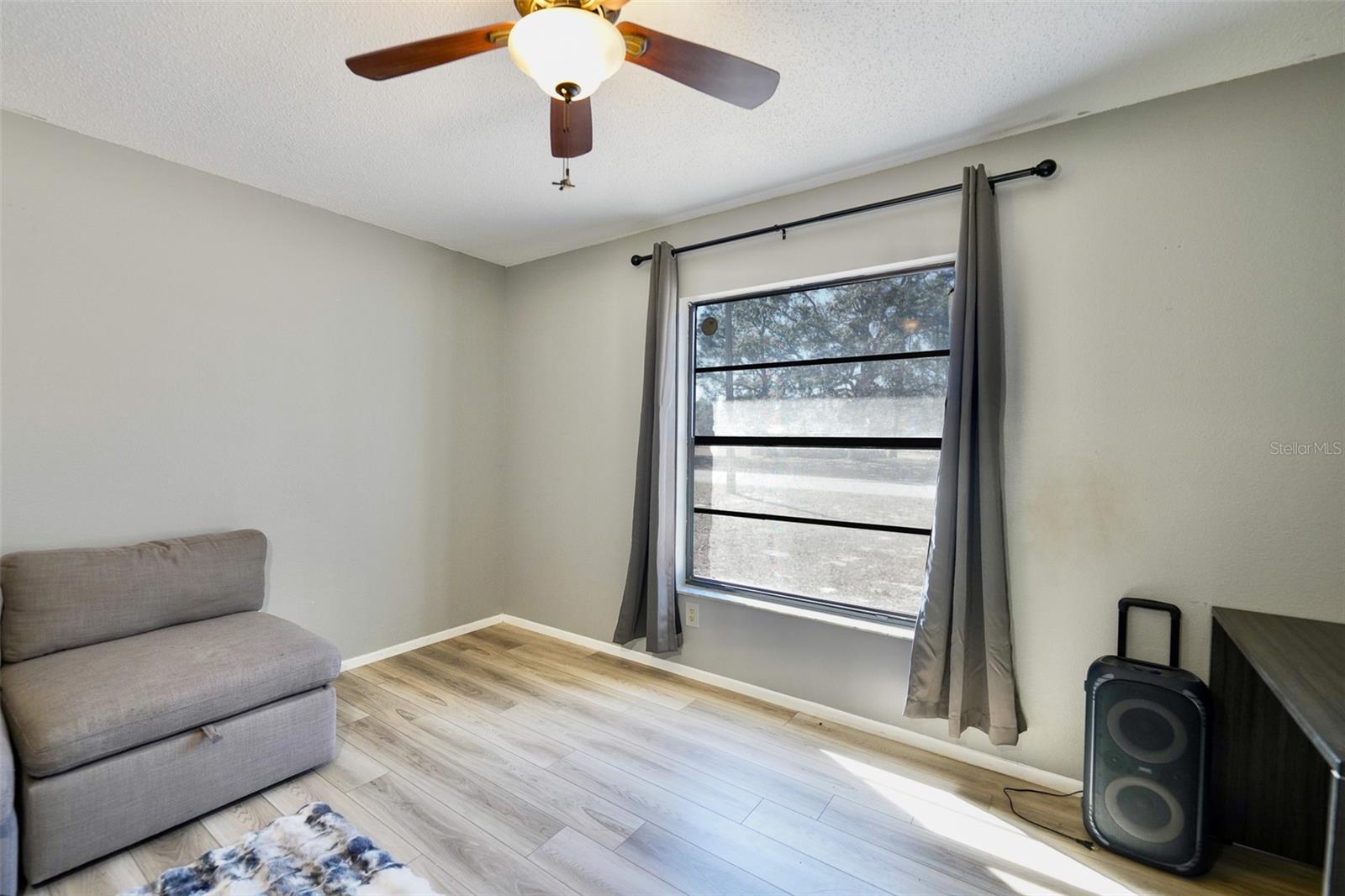 Image 14 of 17 For 4128 Glade Road