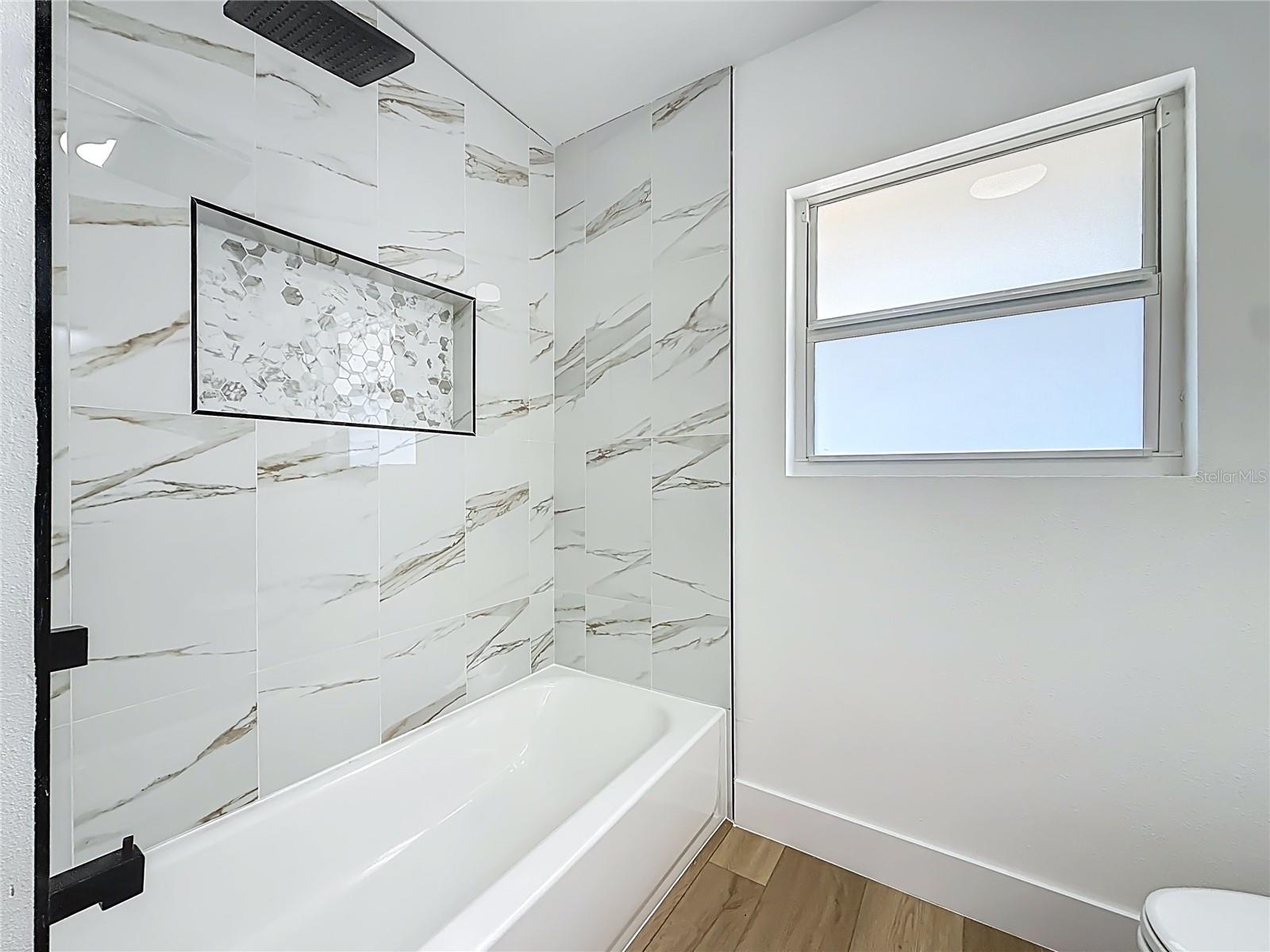 Image 21 of 47 For 6108 Oak Ridge Avenue