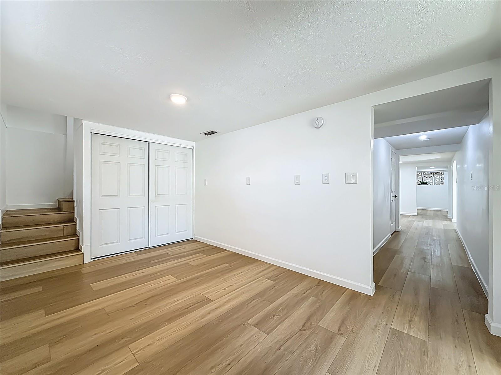 Image 29 of 47 For 6108 Oak Ridge Avenue