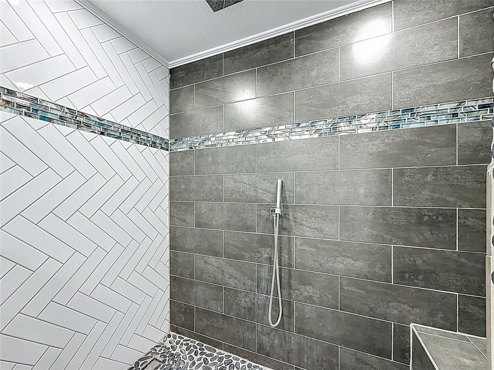 Image 39 of 47 For 6108 Oak Ridge Avenue