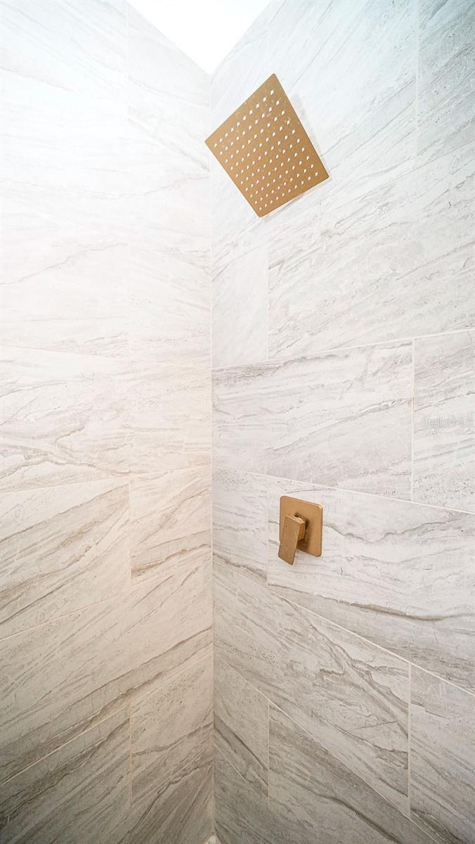 Image 37 of 58 For 10023 Tate Lane