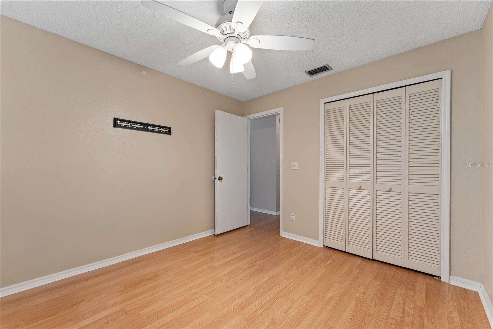 Image 13 of 31 For 4048 Waterview Loop