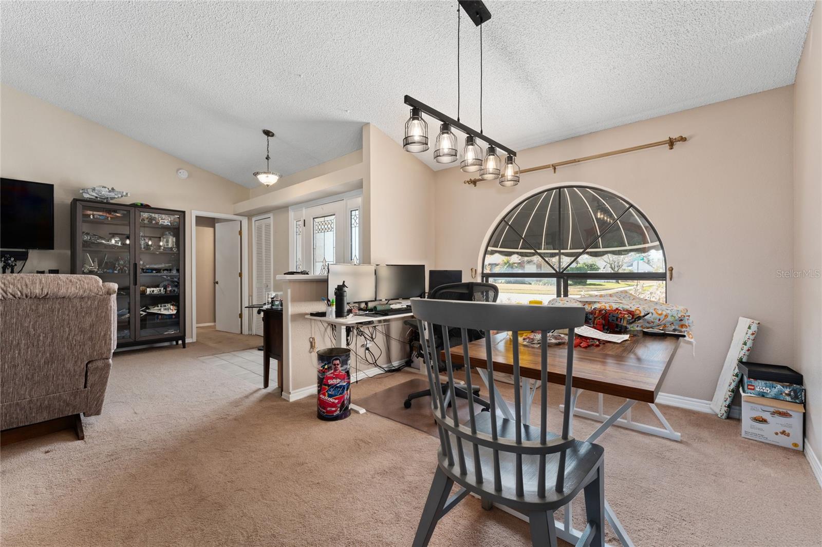 Image 2 of 31 For 4048 Waterview Loop