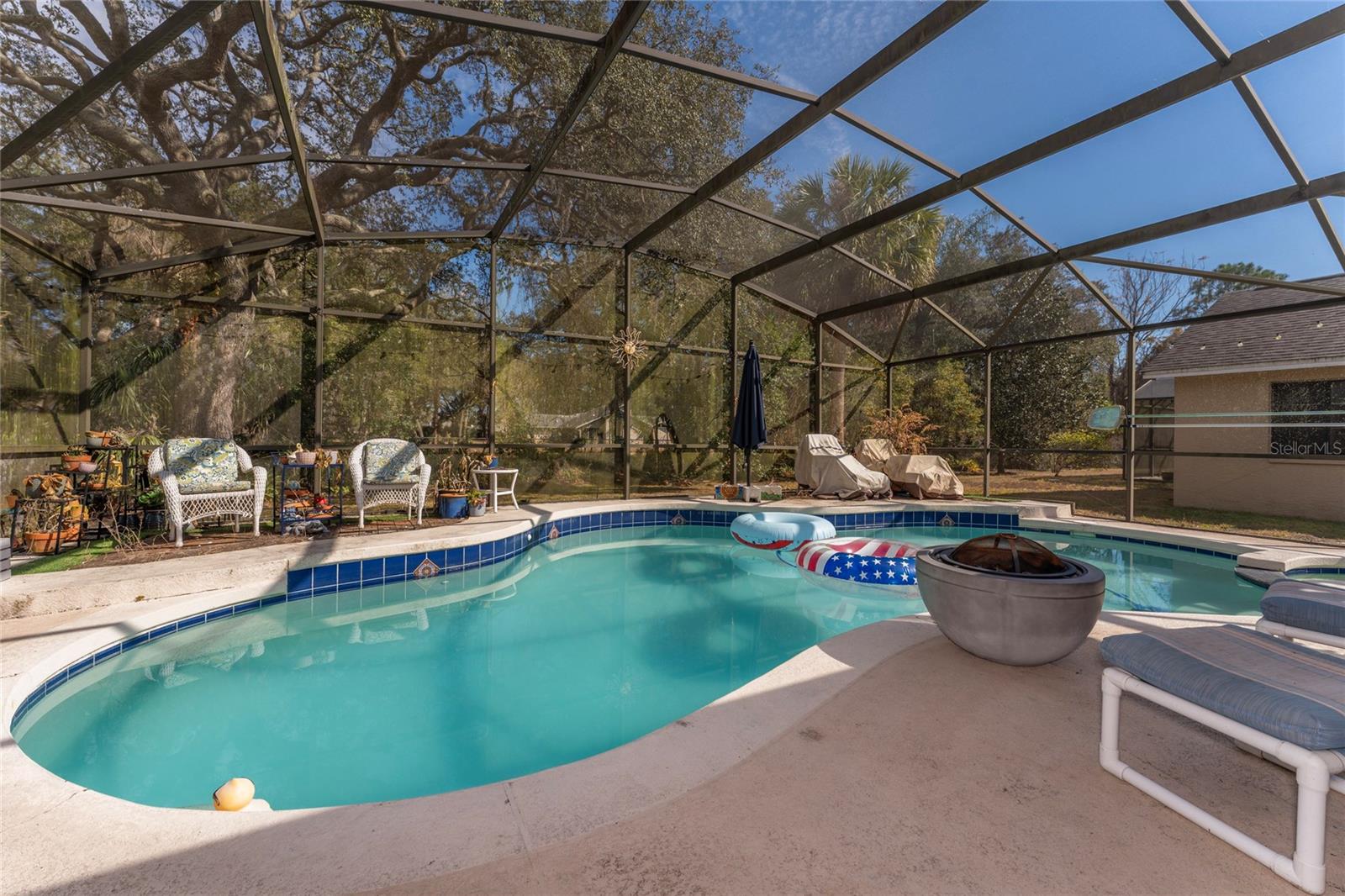 Image 27 of 31 For 4048 Waterview Loop