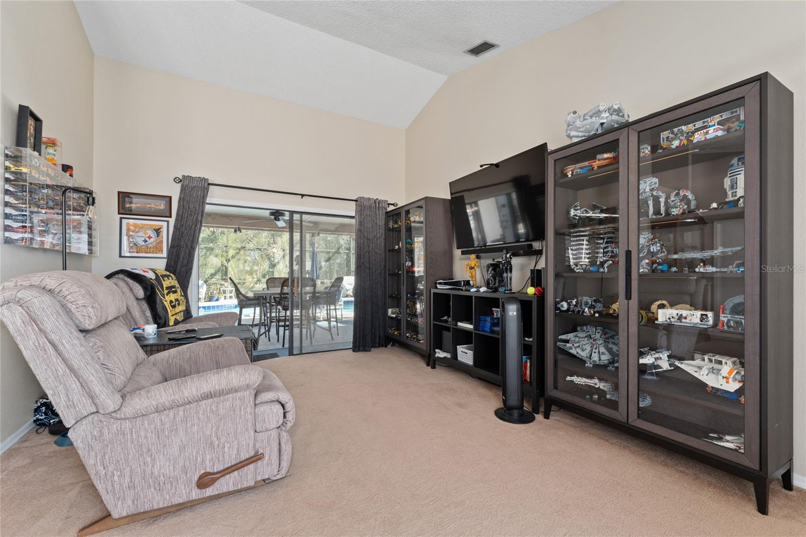 Image 4 of 31 For 4048 Waterview Loop