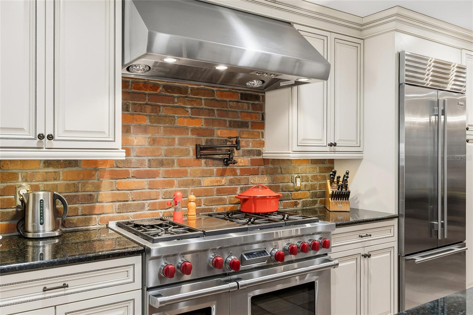 Image 15 of 58 For 1904 Hesperides Street