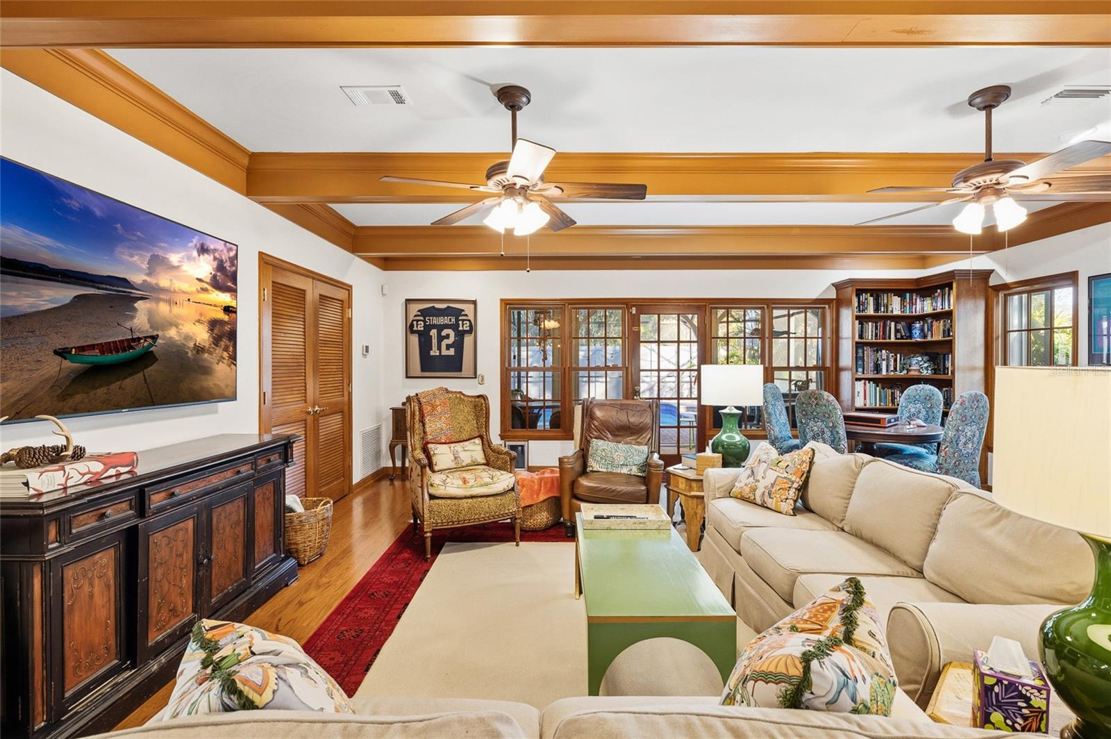 Image 17 of 58 For 1904 Hesperides Street